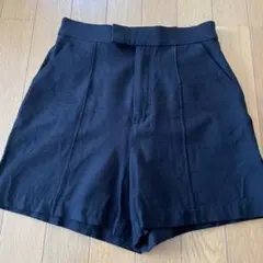 SLYブラック ショートパンツ バックポケット付きのサムネイル
