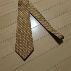 フェラガモ　ネクタイ　茶系オレンジ　てんとう虫柄