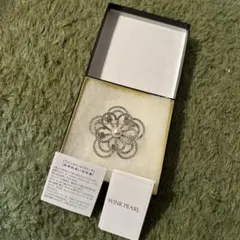 wink pearl ブローチ