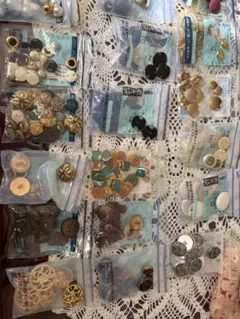 ボタンセット 多様なデザインと色