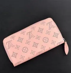 LOUIS VUITTON マヒナ ジッピーウォレットのサムネイル