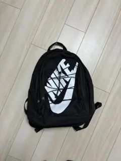 Nike バックパック 黒 ロゴ入り
