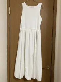 【7/27まで】試着のみ　GU バブルヘムワンピース　XL 白