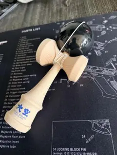 けん玉　新品　大空　黒色　ロゴ入　山形工房　予備糸付　けん玉協会認定競技用けん玉