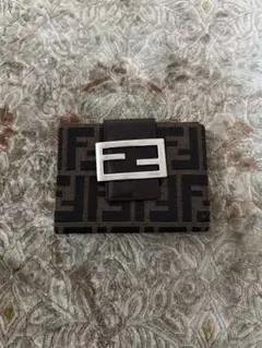 FENDI 二つ折り財布のサムネイル
