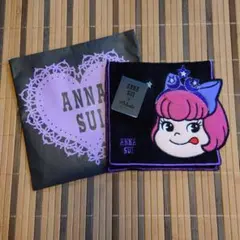 【新品タグ付き】プレゼント☆アナスイ×ペコラ ちゃん☆ポーチ&タオル ハンカチ セット パープル 限定 ANNA SUI☆ペコラちゃん ポーチ＆タオルハンカチ コラボ商品