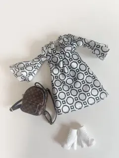 Item thumbnail for item adaa1916-10a3-46c3-bd4d-8abe4d02edbe