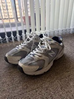 New Balance 530 スニーカー シルバー/グレー