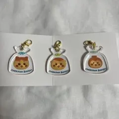 ちいかわトレーディングミニアクリルチャーム ハチワレ　カブトムシ　くりまんじゅう