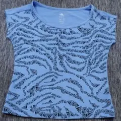 新品 adidas Tシャツ 120cm 総柄