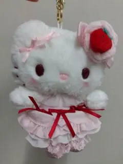 ハローキティ　いちごホイップケーキ　ぬいぐるみ　キティちゃん　サンリオ　完売