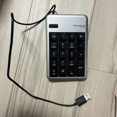 USBテンキーボード　ELECOM TK-TCM011SVのサムネイル
