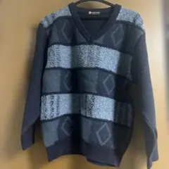 ダークブルー Vネック ニットセーター　古着　メンズ