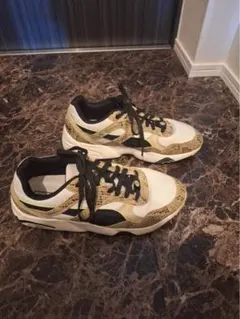 PUMA スニーカー パイソン柄 ネオンイエロー