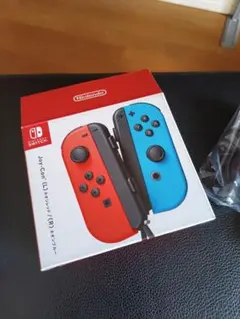 ジョイコン 右 Nintendo Switch 純正 ネオンレッド 未使用