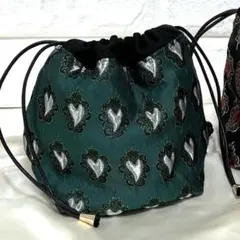 使い方は色々♡ジャガード生地　ハートの巾着（グリーン）