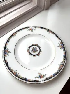 2026年最新】ウェッジウッド 黒壺の人気アイテム - メルカリ