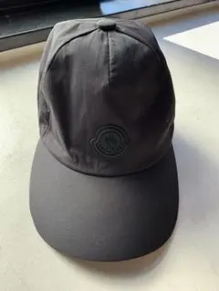 【新品未使用】MONCLER 黒のロゴ付きキャップ　Lサイズのサムネイル