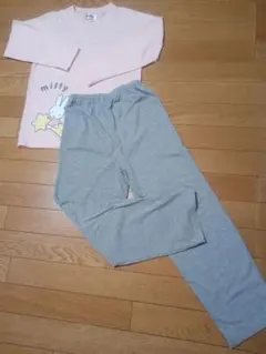 miffy　ミッフィー　 長袖 パジャマ　 140cmのサムネイル