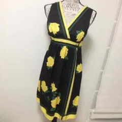 新品♡レトロ薔薇柄ワンピース