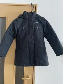 Patagonia ブラック マウンテンパーカー