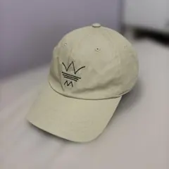 adidas ベージュ キャップ