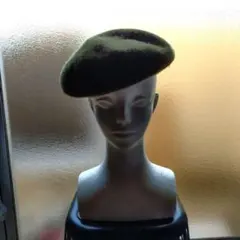 緑色 ベレー帽 シンプルデザイン