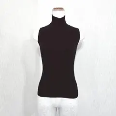ザラ ハイネックリブニット ノースリーブ（USA M）ブラック 伸縮 ノームコア