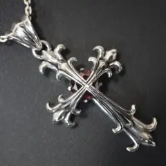 コ*コ様 Chrome Hearts クロスチャーム ピンクストーン - メルカリ