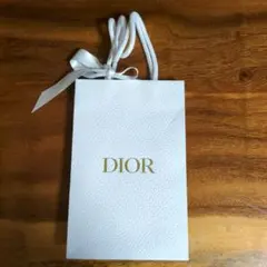 Dior ホワイトショップ袋 縦長　リボン付き