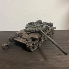 アミュージングホビー 1/35 T-90 完成品