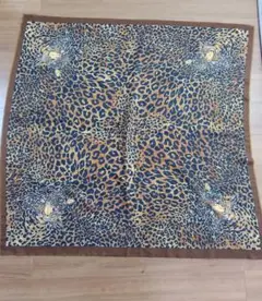 ヒョウ柄ストール