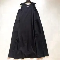 アンティカ　ロングワンピース　ノースリーブ　黒　Vネック　ブラック