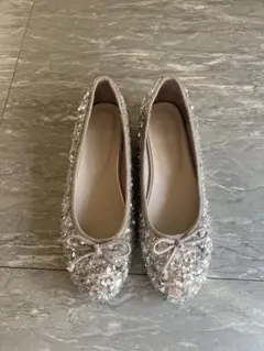 グレー スパンコール フラットシューズ