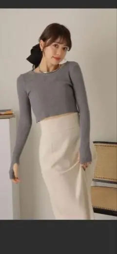 LAULEN グレー クロップドニットセーター 長袖