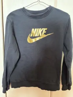 NIKE ブラック トレーナー 130〜145㎝