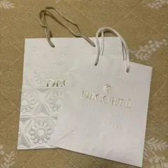 Vivienne Westwood クリーム色2枚セット - メルカリ