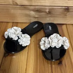 美品　Melissa メリッサ フラワー サンダル ブラック　24cmのサムネイル