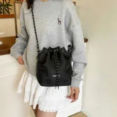 巾着型ショルダーバッグ