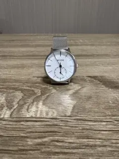 ADEXE ホワイトダイヤル メッシュバンド 腕時計