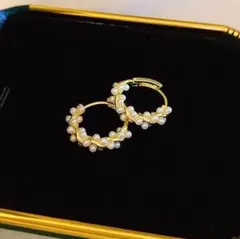 小パール繋ぎフープピアス