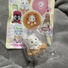 シルバニアファミリー ハッピースイーツ G賞 ゆきヒョウ ゆきひょう 赤ちゃん