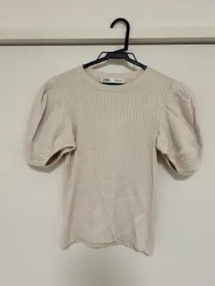 ZARA アイボリーリブ編み パフスリーブ カットソー
