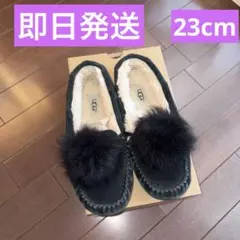 2026年最新】ugg ダコタ ポンポンの人気アイテム - メルカリ