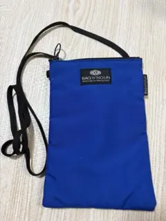 バッグンナウン　青　ブルー　ナイロン サコッシュのサムネイル