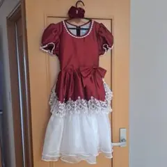 ワインレッド フリル付きドレス