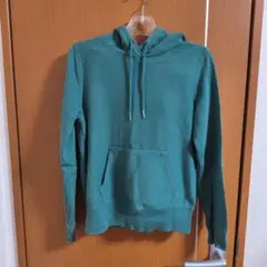 gu グリーン系パーカー Sサイズ