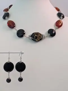 新作3月【天然石絵柄入りブラック大振りネックレスピアス】セット