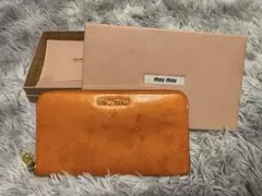 美品】ミュウミュウ miu miu レザー長財布 ラウンドファスナー