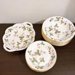 2025年最新】ウェッジウッド ワイルドストロベリー 黒壺の人気